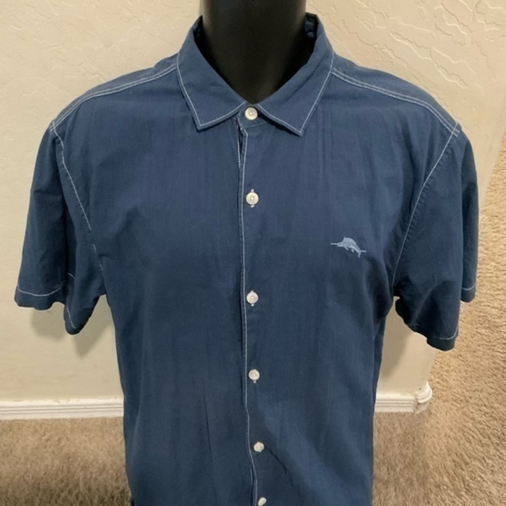Men’s used Tommy Bahama denim relax button front shirt size L large Pre own item